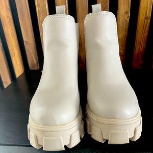 Circus by Sam Edelman Darielle Boots